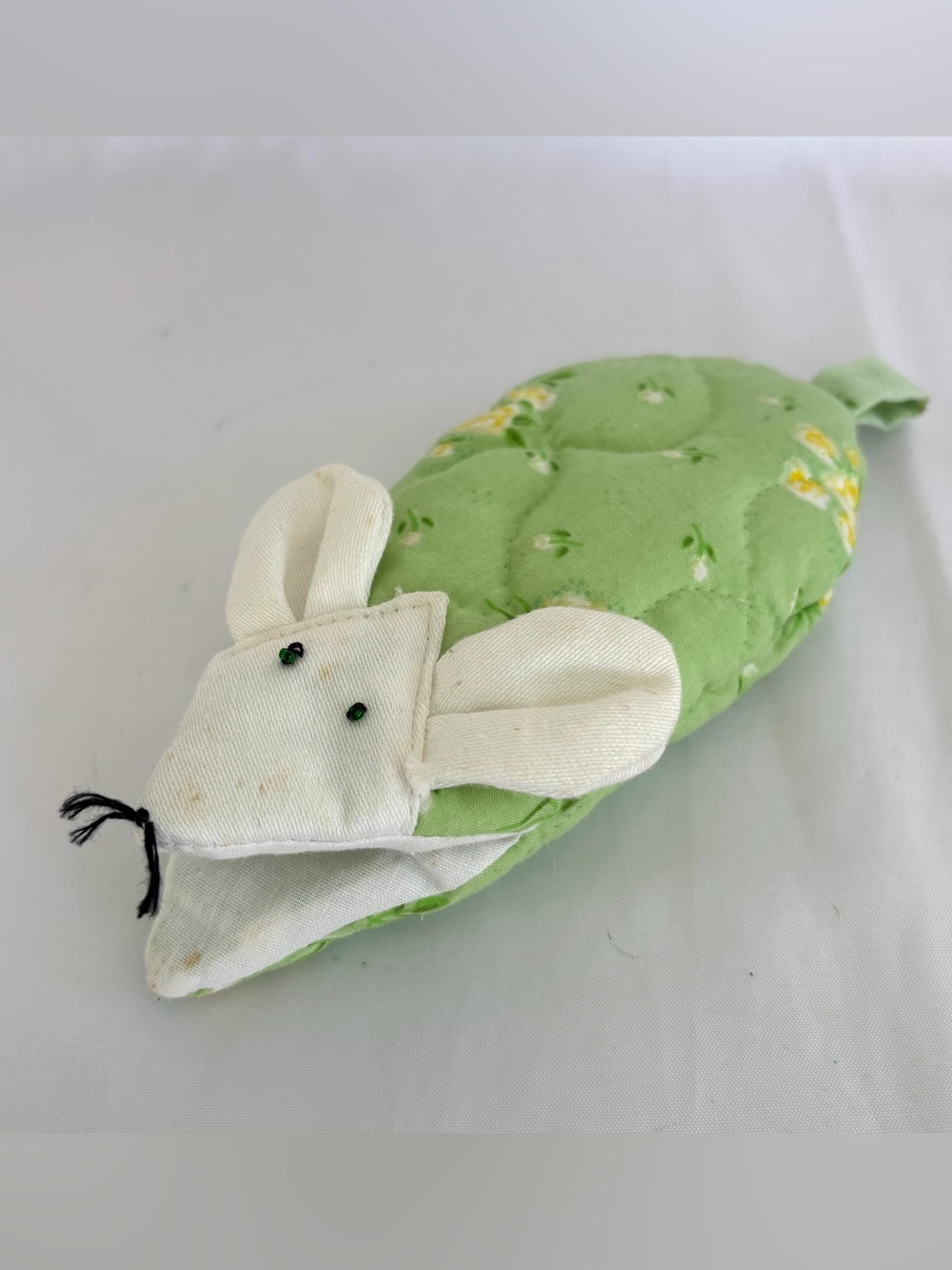 Vintage Green Floral Quilted Mouse Eyeglass Case